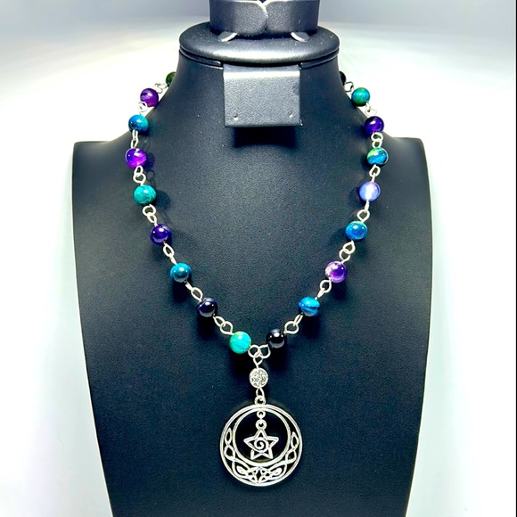 Handmade Celtic Star Pendant Necklace with Natural Tiger Eye Stones! - Picture 2 of 9